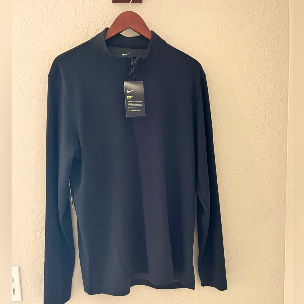NIKE DRI-FIT BLACK LONG SLEEVE.
